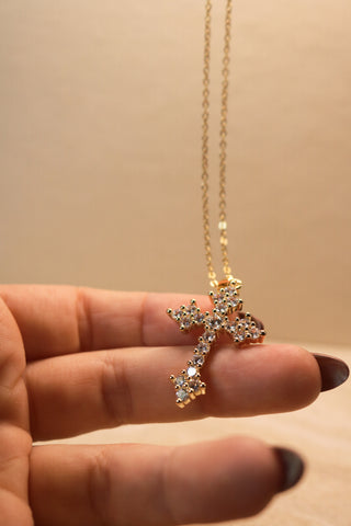 Colar Crystal Cross